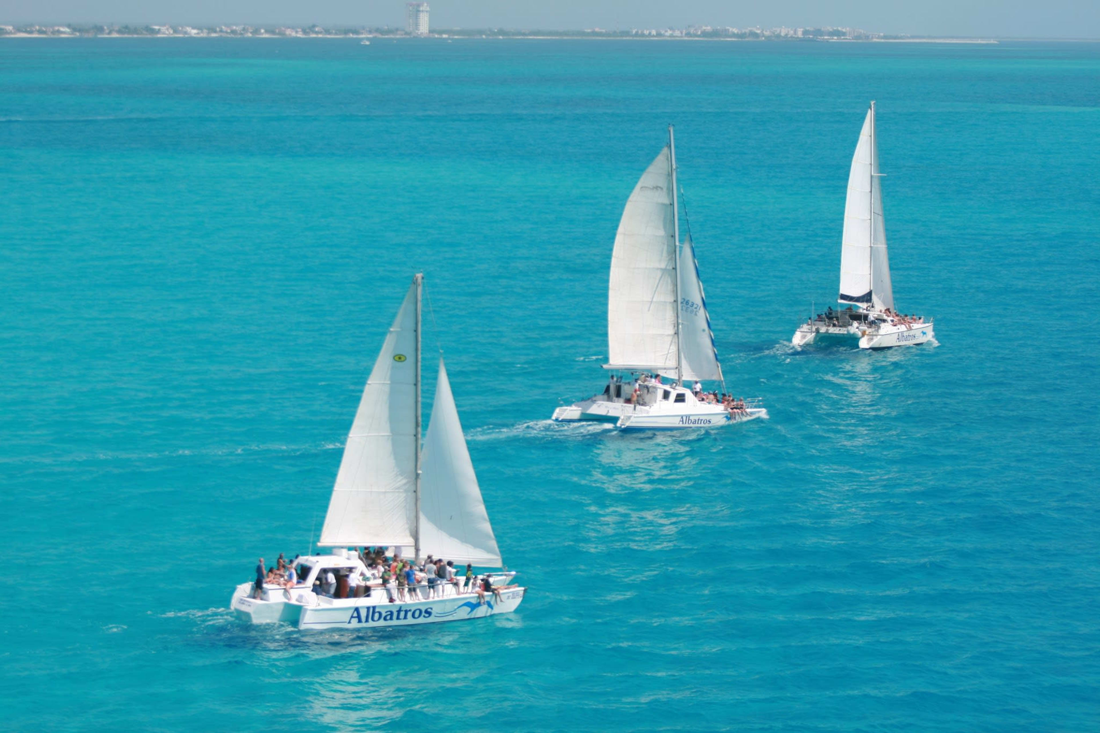 All-Inclusive Isla Mujeres Yacht Tour | Private Charter